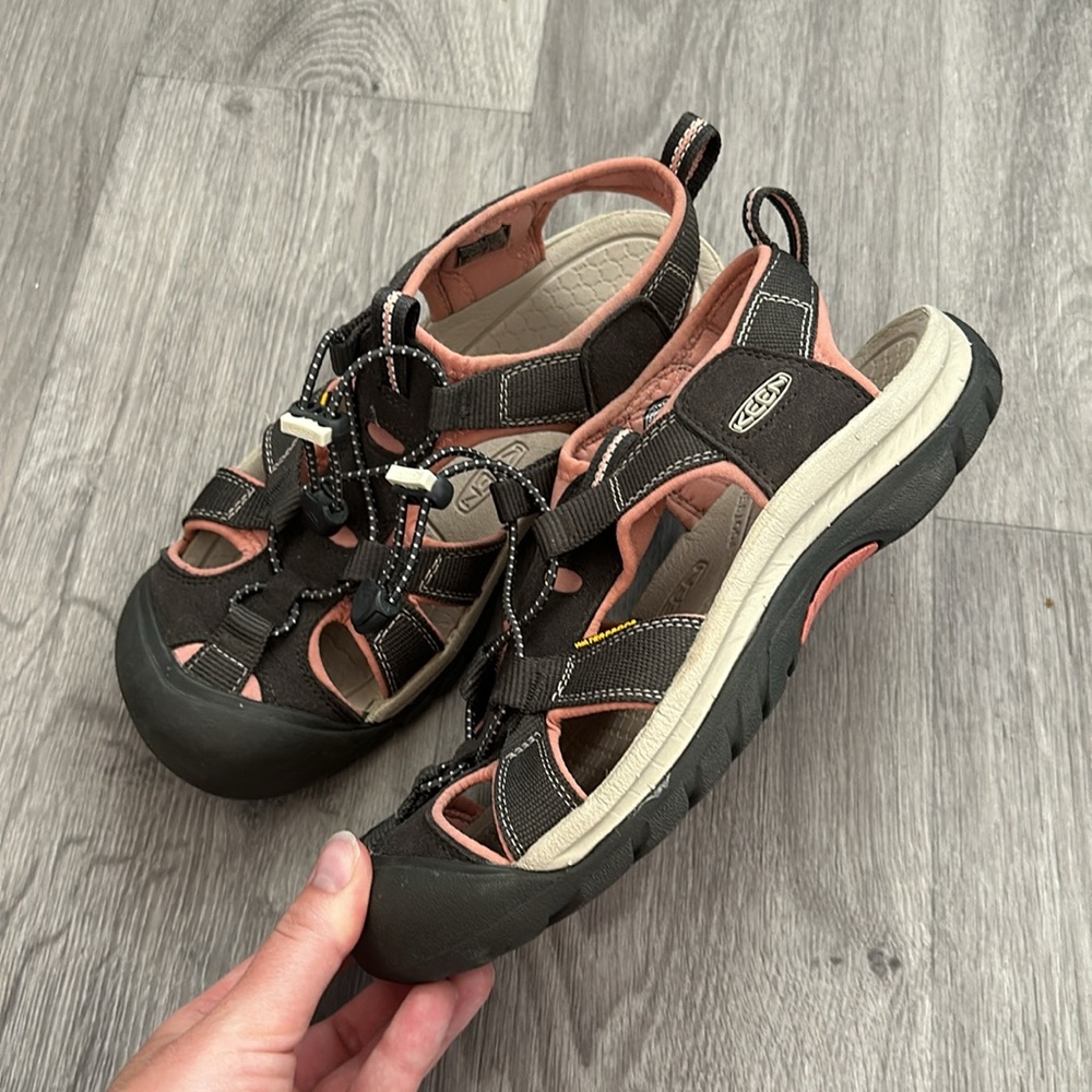 Keen Sandals - Picture 2 of 5